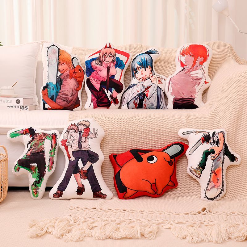 Throw Pillow - وسادة قطيفة بتصميم فريد على شكل