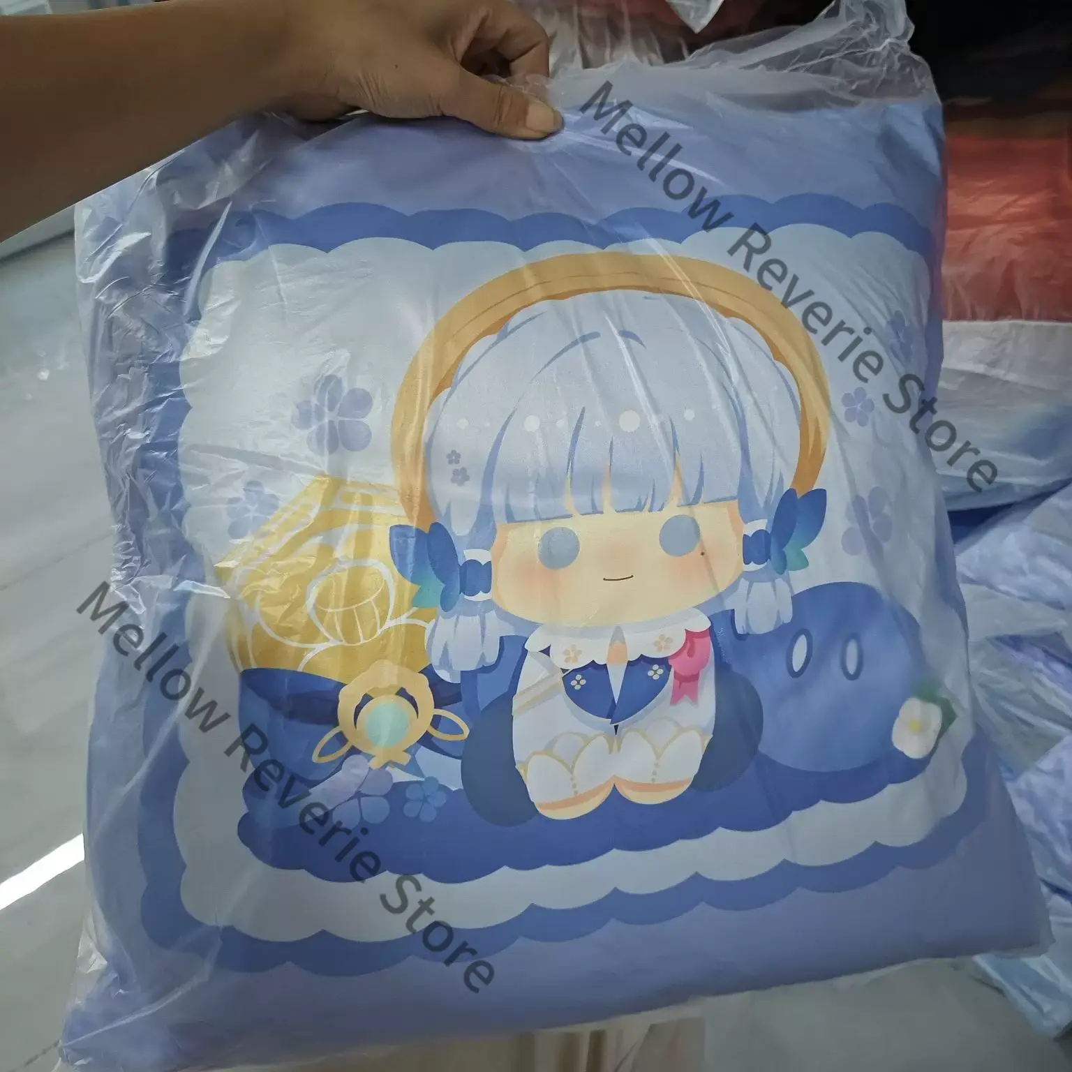 جينشين إمباكت فورينا سكاراموش  - مراجعة Throw Pillow وسعره